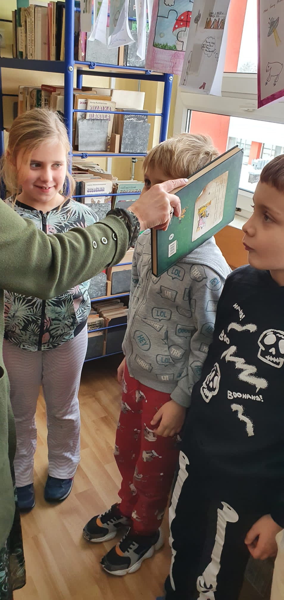 f5ea7c33-3f99-4be7-b338-a9f0f028c0fa